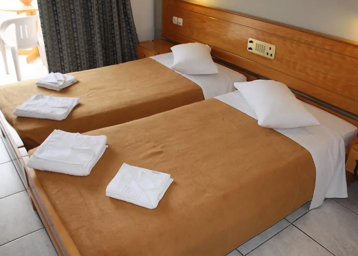 Aparthotel Anastasia & 3*